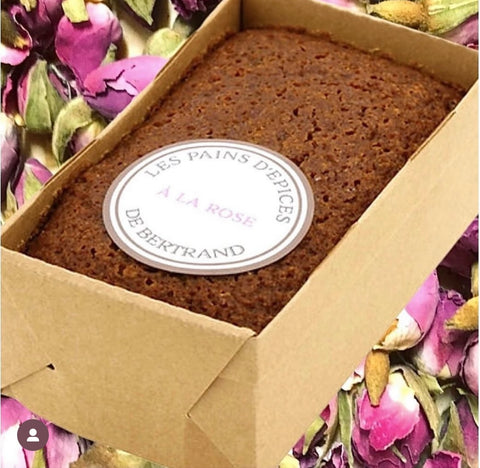 PAIN D'ÉPICES ARTISANAL À LA ROSE