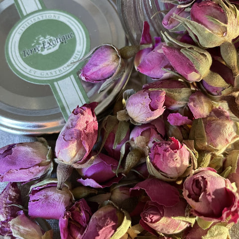 BOUTONS DE ROSE